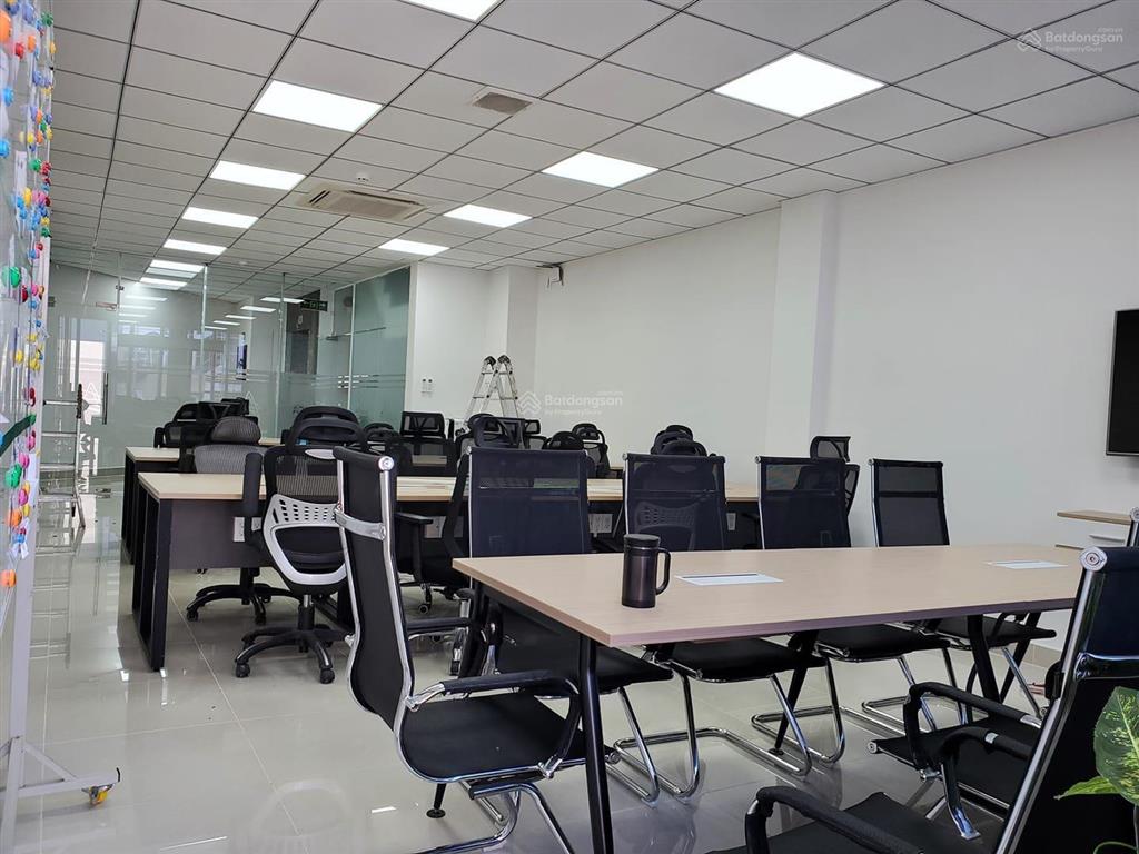 Bán nhà 8 tầng  ngay ngã tư hàng xanh  ngay điện biên phủ, bình thạnh. 40 tỷ giảm sâu 36,6 tỷ