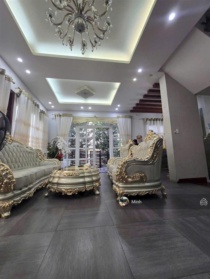 Bán villa phố lê văn sỹ, quận 3  diện tích 245m2. nhà trệt 2 lầu. giá 49.5 tỷ
