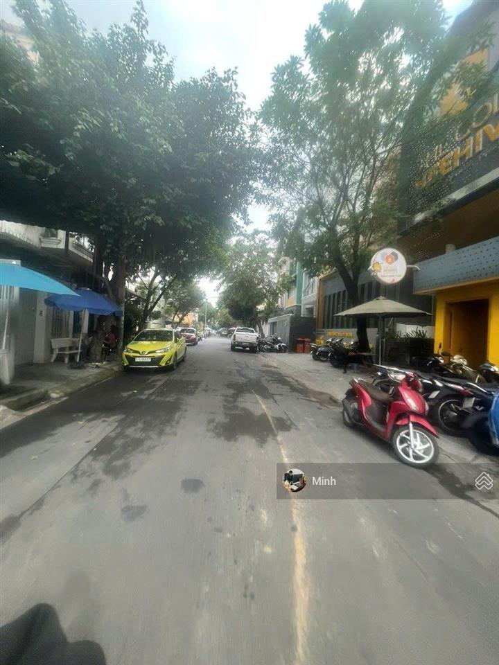 Bán nhà hoa lan p2 phú nhuận  16m x 18m nhà 4 tầng  giá 88 tỷ, cho thuê 200 triệu/tháng
