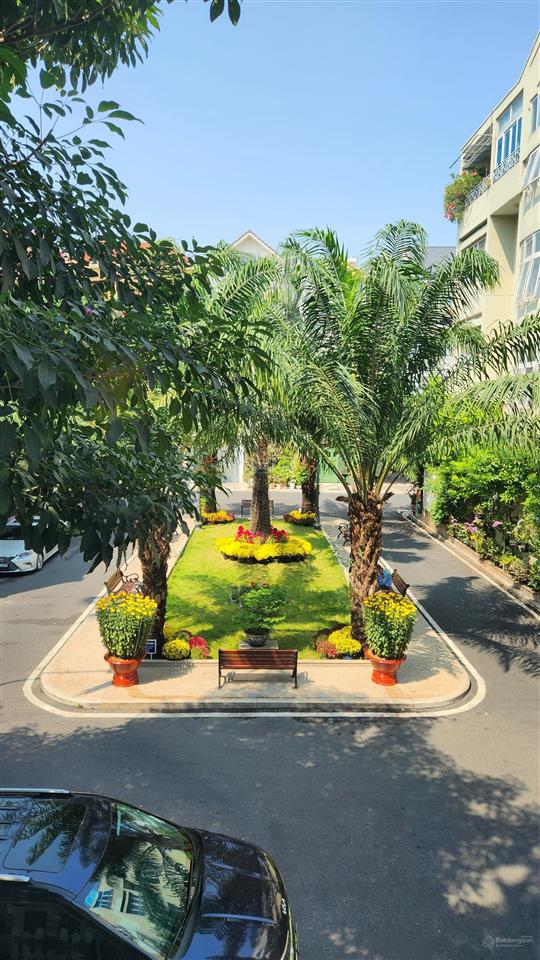Bảo vệ 24/24  bán biệt thự 357a nguyễn trọng tuyển tân bình 9x16m, 4 tầng thang máy  49,5 tỷ