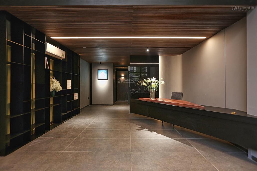 Bán nhà hiện đại mới đẹp đường lê quang định  5.5x22m nhà 6 tầng thang máy. giá 19 tỷ