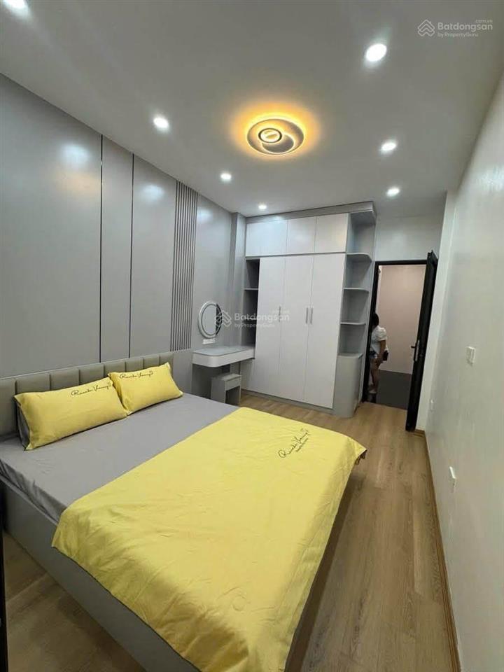 Siêu phẩm đống đa gần hồ ba mẫu 25m 4 tầng 3.2mt giá 5.x tỷ sổ đẹp tặng full nội thất