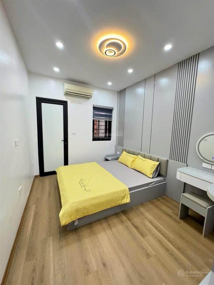 Siêu phẩm đống đa gần hồ ba mẫu 25m 4 tầng 3.2mt giá 5.x tỷ sổ đẹp tặng full nội thất