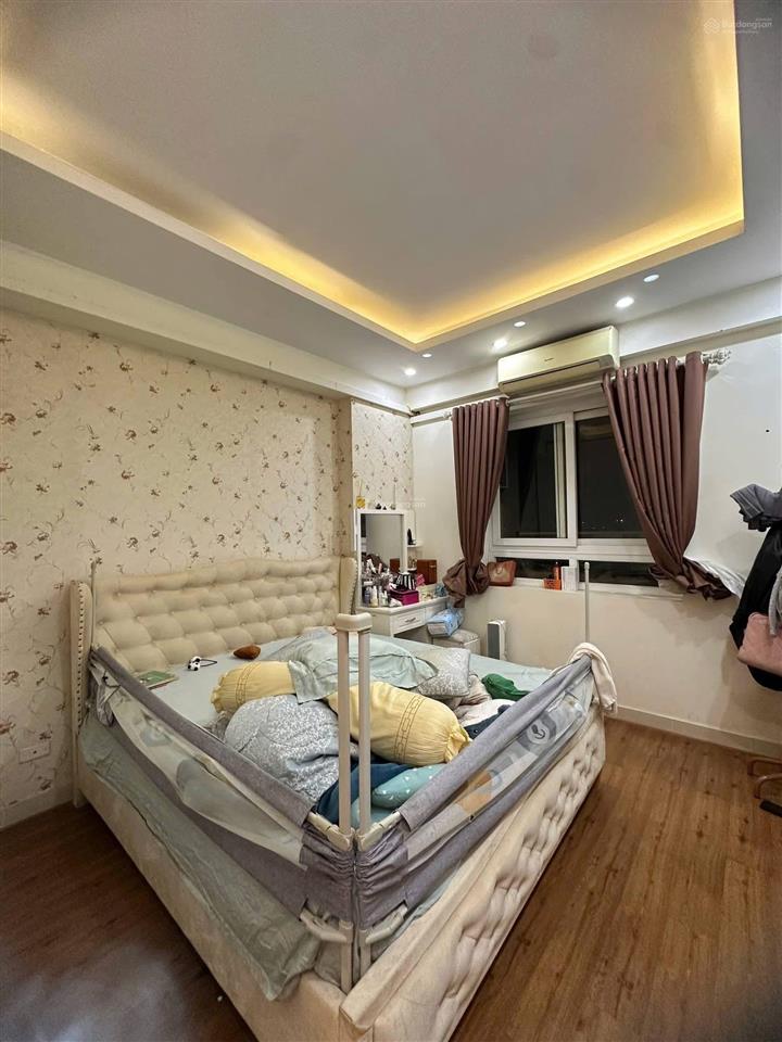 Bán nhà riêng gần lăng bác  ba đình 23m 4 tầng giá 4.6 tỷ lô góc tặng nội thất