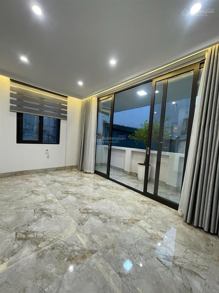 Bán nhà riêng gần lăng bác  ba đình 23m 4 tầng giá 4.6 tỷ lô góc tặng nội thất