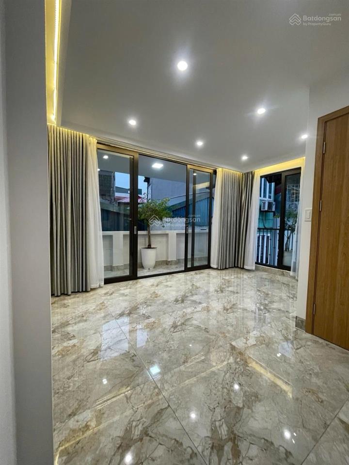 Bán nhà riêng gần lăng bác  ba đình 23m 4 tầng giá 4.6 tỷ lô góc tặng nội thất