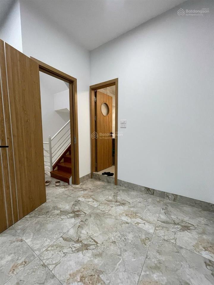 Bán nhà riêng gần lăng bác  ba đình 23m 4 tầng giá 4.6 tỷ lô góc tặng nội thất