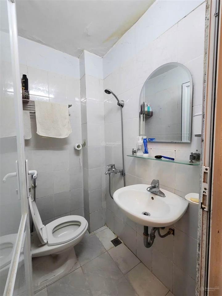 Chủ hạ chào 300 triệu nhà đất ba đình chỉ 4,3 tỷ lô góc ô tô cách 10m