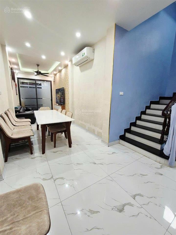 Siêu phẩm đống đa  tôn đức thắng 51m2  4 tầng đẹp ở ngay  4 phòng ngủ  7.7 tỷ