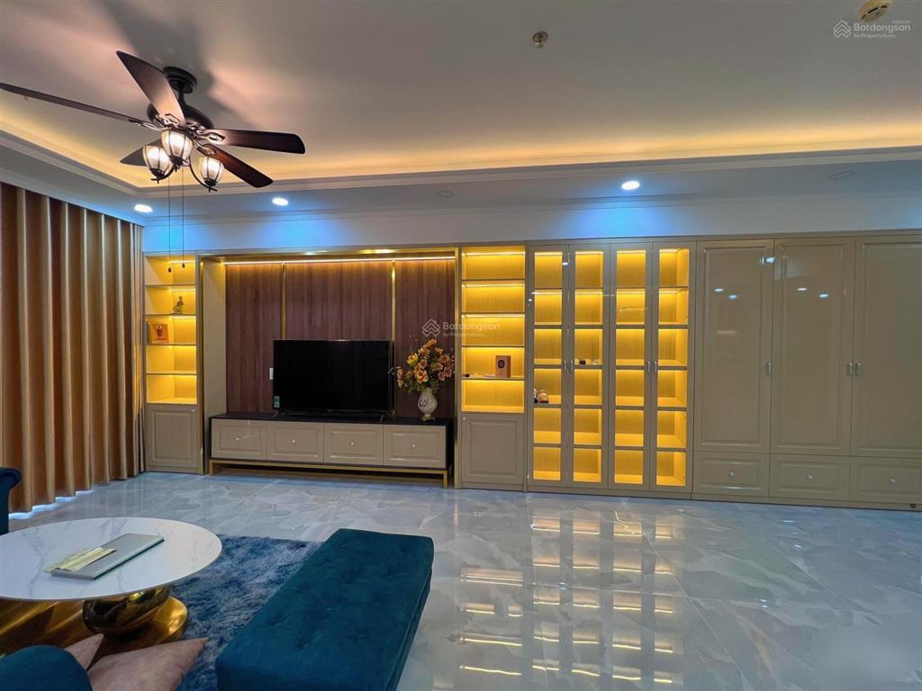 Cần bán căn hộ chung cư d1mension 94m2, 3pn, 2wc, q.1, giá 10 tỷ,  0903 077 ***.