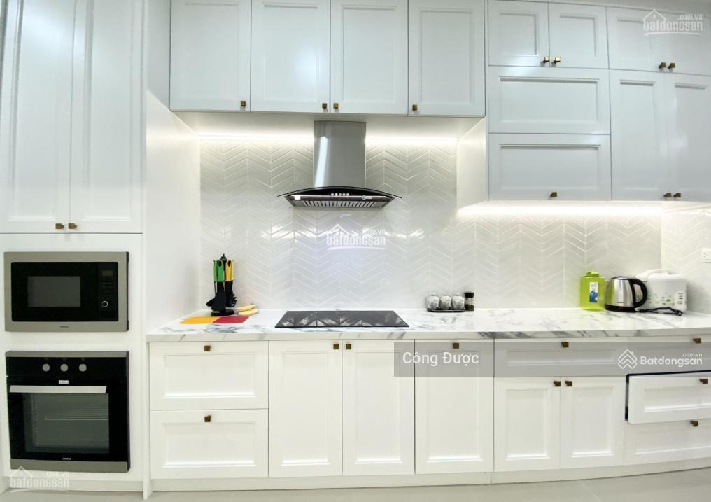 Cần bán căn hộ chung cư soho residence 30m2, studio , q.1 , giá 4 tỷ,  0903 077 ***. được