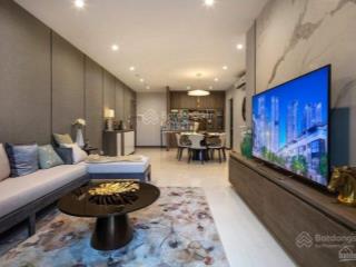 Cần bán căn hộ chung cư h3 hoàng diệu 69m2, 2pn, q. 4, giá 4.250 tỷ,  0903 077 *** được