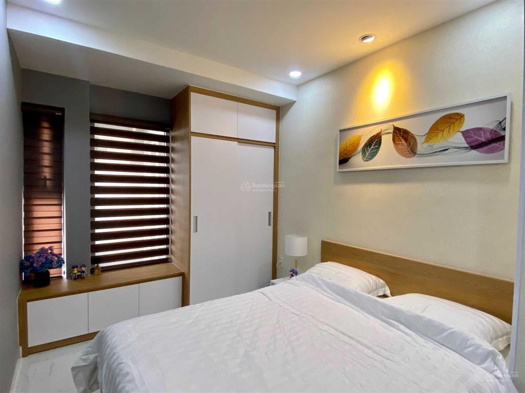 Cần bán căn hộ chung cư h3 hoàng diệu 69m2, 2pn, q. 4, giá 4.250 tỷ,  0903 077 *** được