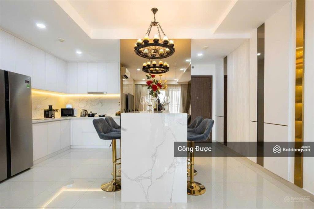 Cần bán căn hộ chung cư galaxy 9, 95m2, 3pn, q.4, giá 8 tỷ,  0903 077 ***. được