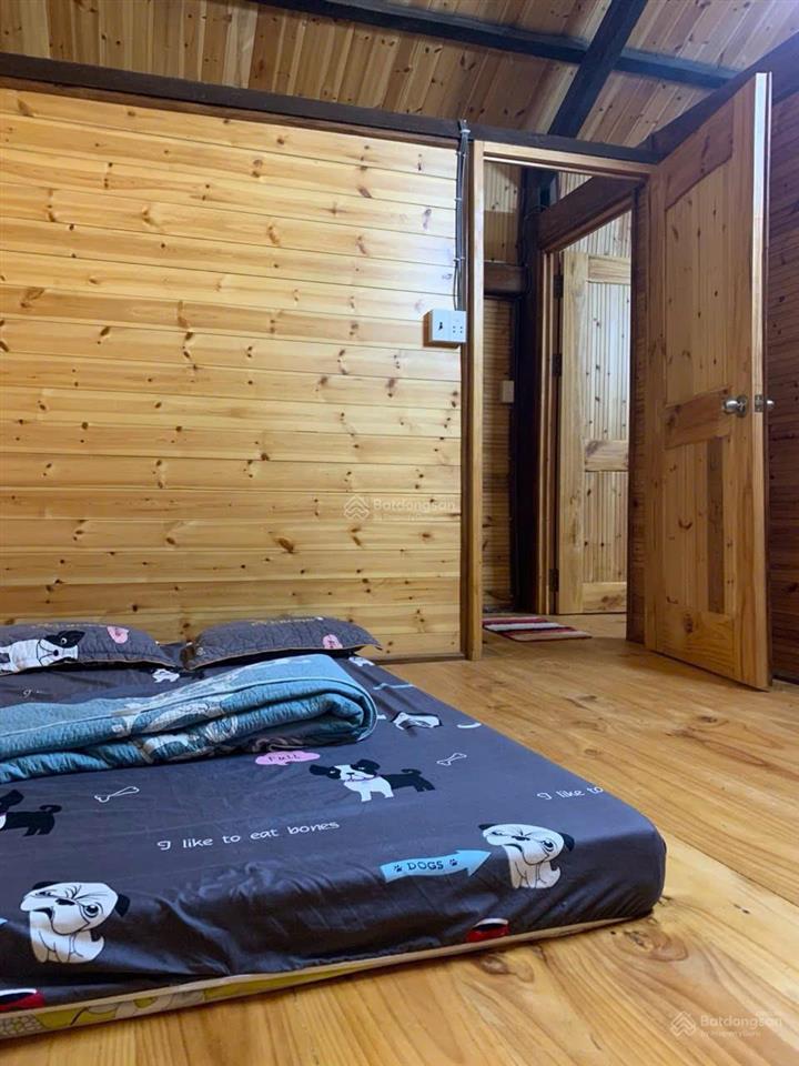 Bán homestay gần 7000m2. đường ôtô. sát kdl núi cậu  sổ hồng hồ bơi  nhà  vườn cây. giá 12 tỷ 5