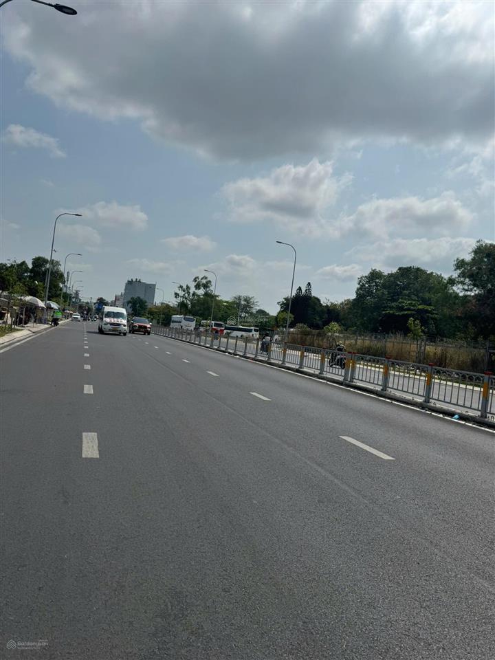 Hot hot hot! bán nhà mt tân kỳ tân quý quận tân phú. 15m x 66m cấp 4. chính chủ xưa nay