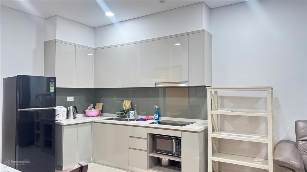 Bán căn hộ 2 phòng ngủ sky 89, hoàng quốc việt, quận 7 giá 4,950 tỷ