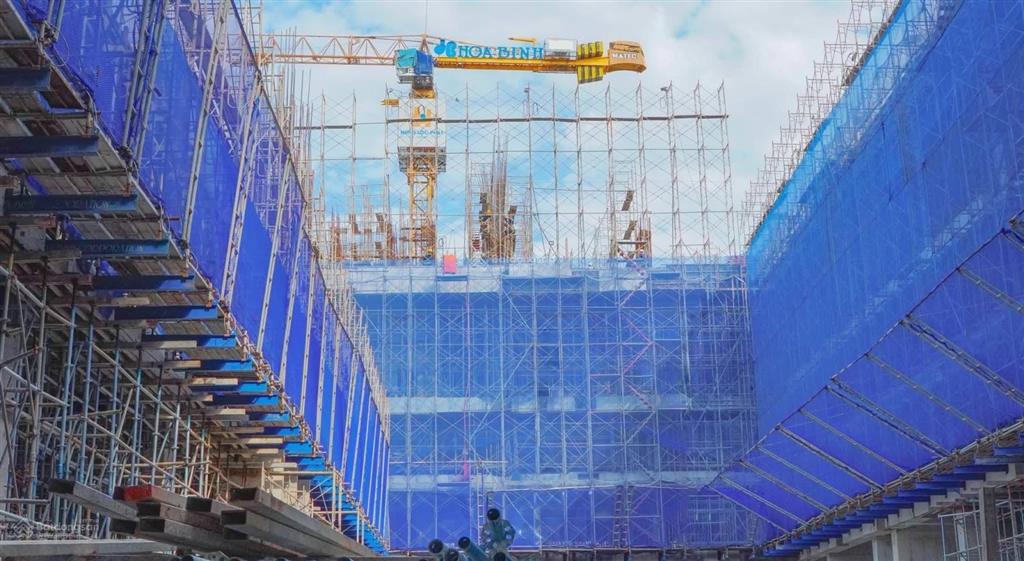 Bán căn hộ 2 phòng ngủ peak garden, nguyễn lương bằng,quận 7 giá 4,3 tỷ