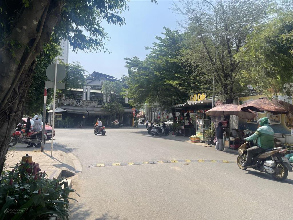 Bán đất mặt tiền lê thị chợ, khu la casa, quận 7 giá 140 triệu/m2