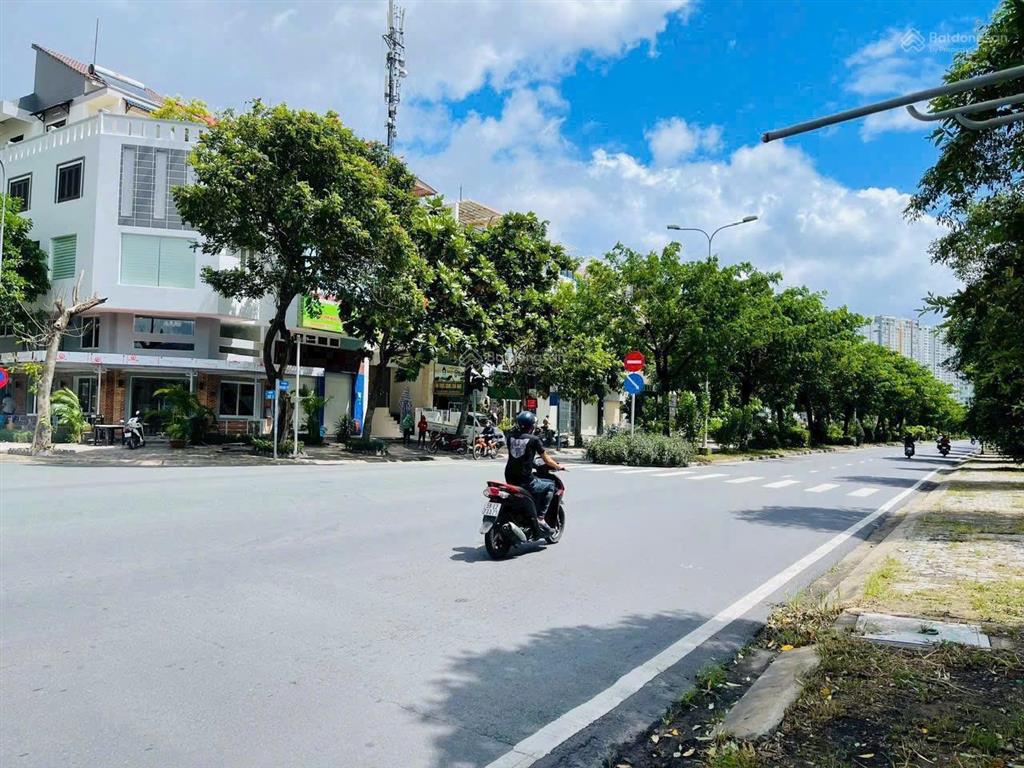 Bán đất nhà phố kdc phú mỹ, hoàng quốc việt, quận 7 giá 145 triệu/m2