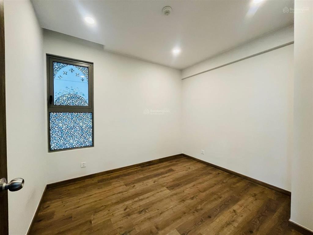 Bán căn hộ 2 phòng ngủ sky 89, hoàng quốc việt, quận 7 giá 4,8 tỷ