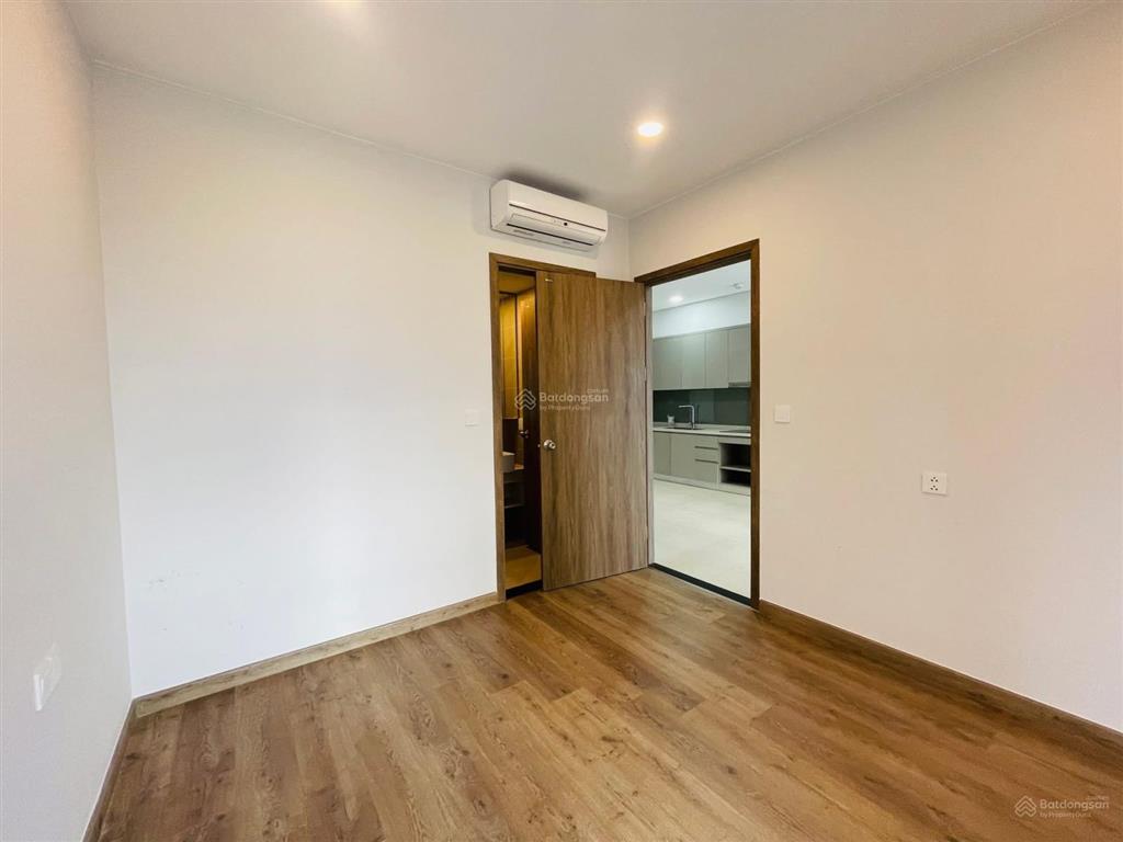 Bán căn hộ 2 phòng ngủ sky 89, hoàng quốc việt, quận 7 giá 4,8 tỷ