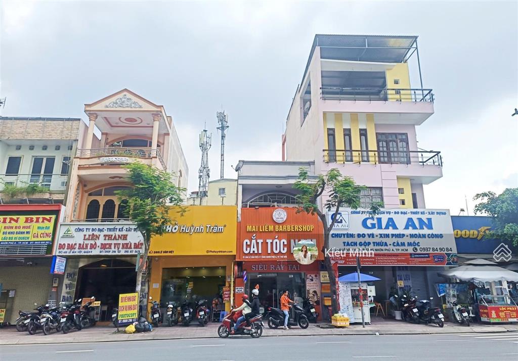 Mặt tiền kinh doanh dt 6mx23m=139m2, kết cấu 2 tầng đang có dòng tiền cho thuê