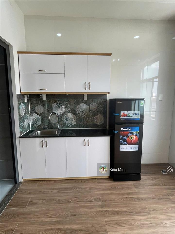 Tòa chdv 4 tầng dt 120m2 ngang 8m dt sàn 400m2 hoàn công đủ, dòng tiền 60tr/th