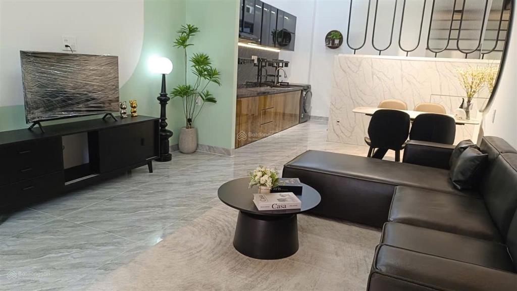 Định cư cần tiền bán nhanh tặng nội thất