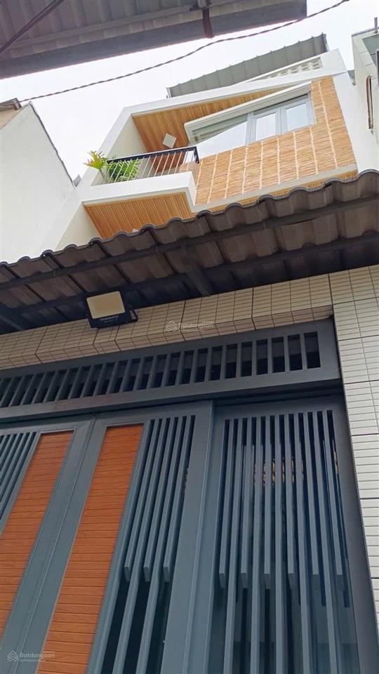 Định cư cần tiền bán nhanh tặng nội thất