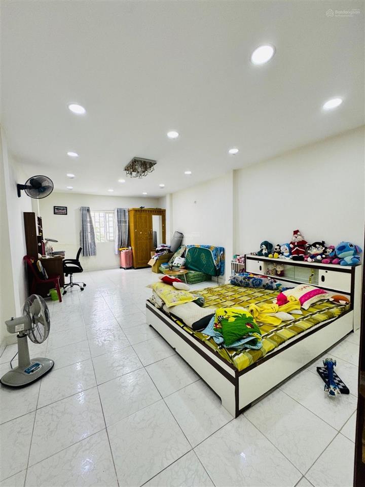 94m2 cần tiền kinh doanh bán gấp