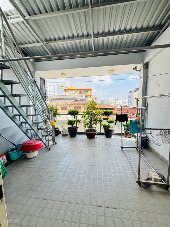 94m2 cần tiền kinh doanh bán gấp