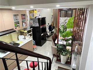 Hxh 585 nguyễn đình chiểu q3 3.3x10m 32m2 trệt lửng 2 lầu st mới full nội thất giá 10.8 tỷ tl