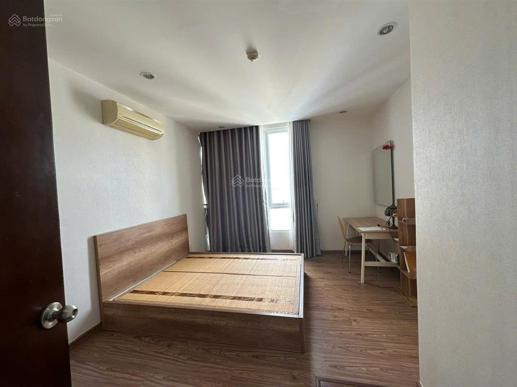 Cần bán căn hộ horizon q.1 dt 125m, 3pn, 2wc. giá 12.5 tỷ có sổ.  0989021*** quốc cường