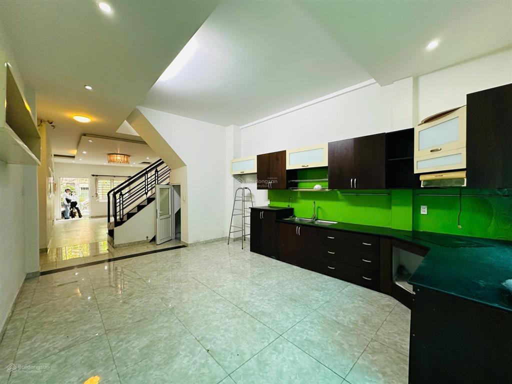 Cách mặt tiền 20m  bán nhà hẻm nhất chi mai 4.6x13m [nở hậu] 4 tầng btct ở ngay. chỉ 8.7 tỷ tl
