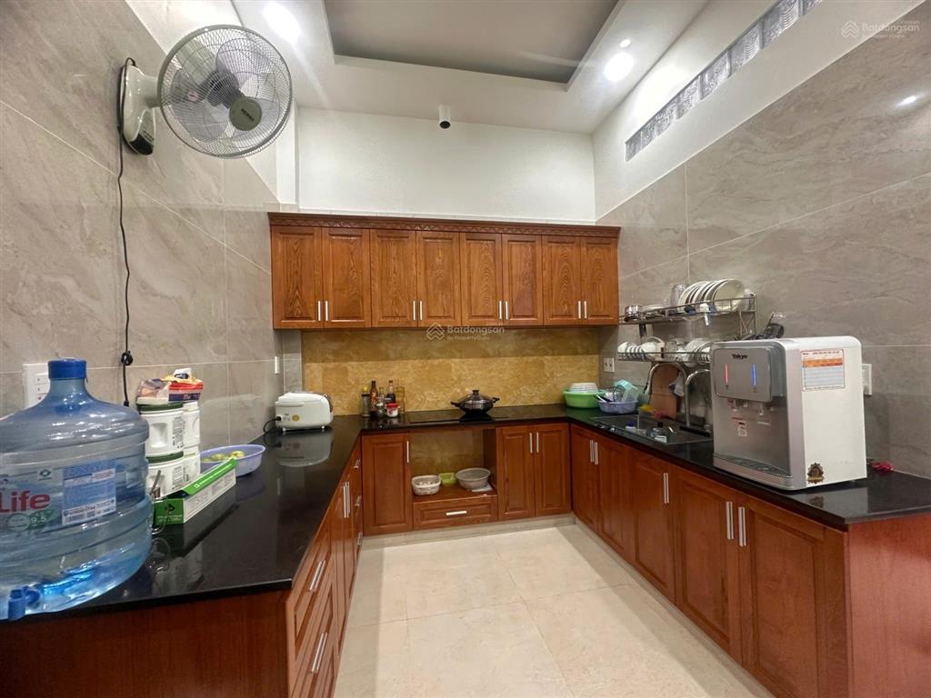 Bán nhà hẻm 61/ đất thánh  kế bên bắc hải q10, 4x15m [cn đủ 60m2] 2 tầng. chỉ 9.8 tỷ tl