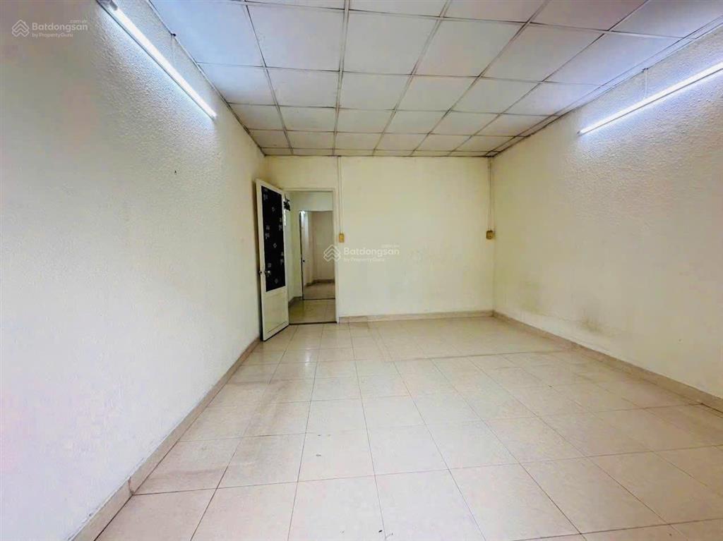 Bán nhà hxh 4m bành văn trân  cách mặt tiền chỉ 50m, 4x19m 2 tầng. 8 tỷ