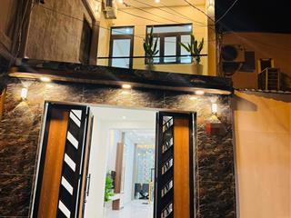 Nhà mới xây full nội thất  cách mặt tiền âu cơ chỉ 20m, 4x16m [vuông vức] 2 lầu st. chỉ 9.5 tỷ