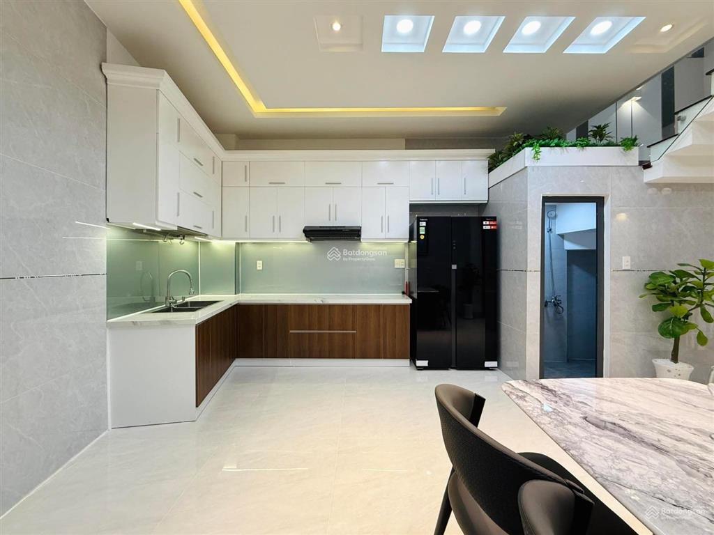 Bán nhà đẹp full nội thất hẻm 78 ba vân  gần công viên, 4.1x17m [vuông vức] 3 lầu st. giá 11.5 tỷ