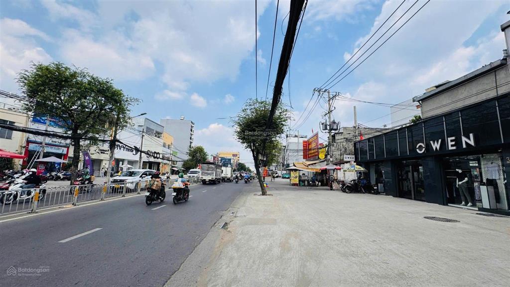 Cách mặt tiền trường chinh 50m  hxh 6m khu sang, 3.6x16m [nở hậu] 3 tầng nhà mới. giá 11.5 tỷ tl