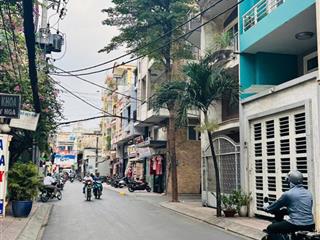 Bán nhà hxh lạc long quân  cách mặt tiền chỉ 50m, 4.4x12.5m [2 lầu st]. giá 9.3 tỷ