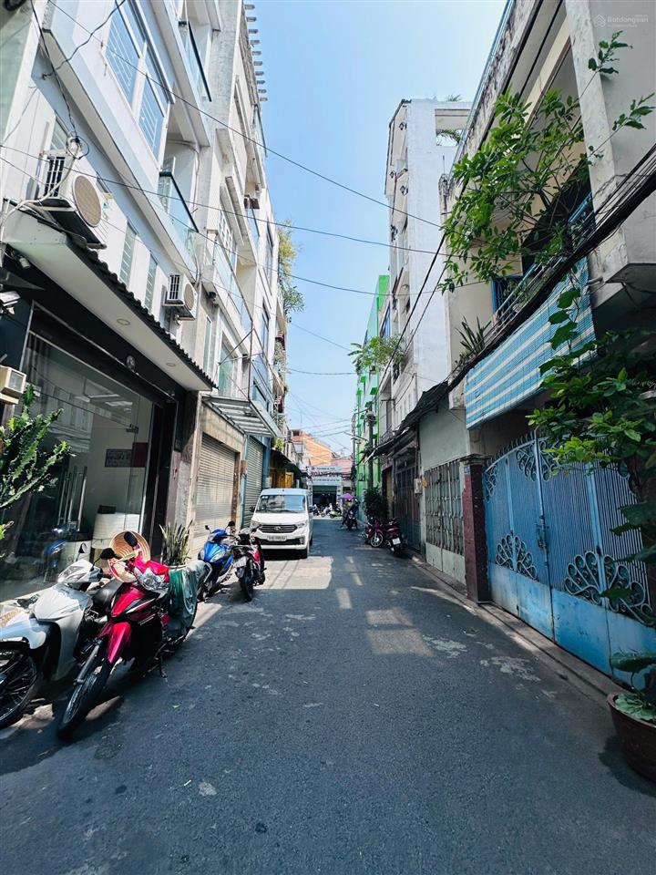 Bán nhà hxh 8m phạm phú thứ  cách mặt tiền chỉ 20m, 4x15.5m vuông vức 2 lầu. giá 9.8 tỷ