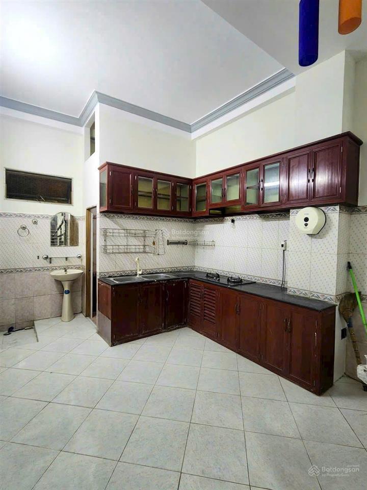 Bán nhà hxh khu k300  gần trường đh văn hiến, dt 3,4x13m vuông vức 2 lầu. chỉ 7,8 tỷ