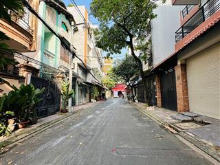 Hxh 10m nhất chi mai  thông ra đường c12, dt 5.7x8.5m nở hậu 5.8m. chỉ 9.5 tỷ tl