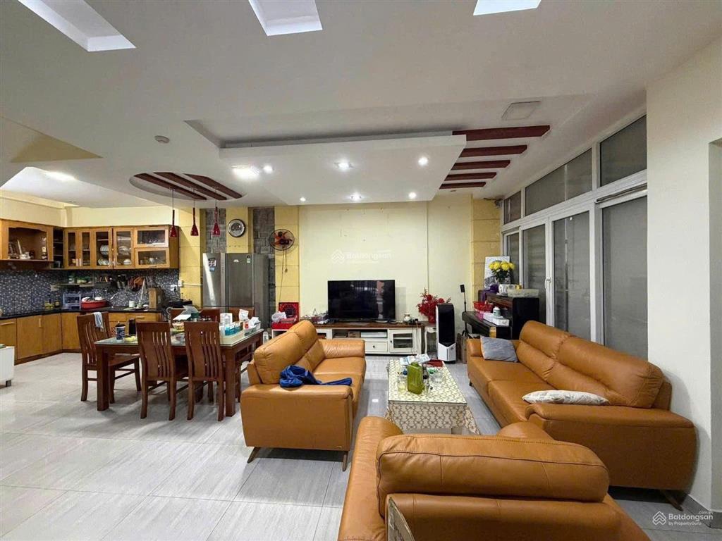 Nhà mới hxh 8m khu k300  kế bên lotte cộng hòa, 5.7x12m [vuông vức] 2 lầu st. giá 24tr/tháng