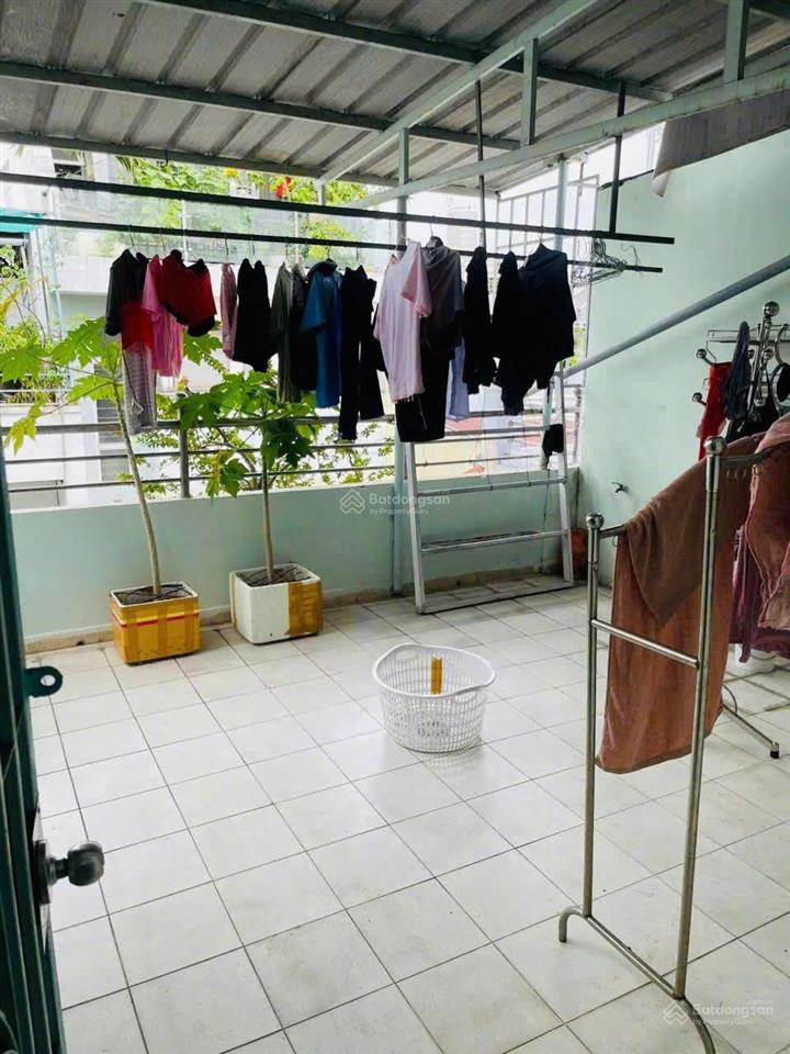 Bán nhà hẻm đường hồng lạc  cách hẻm xe hơi chỉ 20m, 4.35x14m [2 lầu st]. chỉ 7.2 tỷ tl