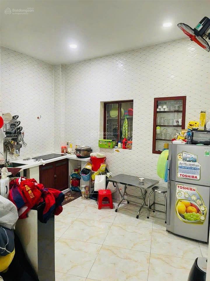 Bán nhà hẻm đường hồng lạc  cách hẻm xe hơi chỉ 20m, 4.35x14m [2 lầu st]. chỉ 7.2 tỷ tl