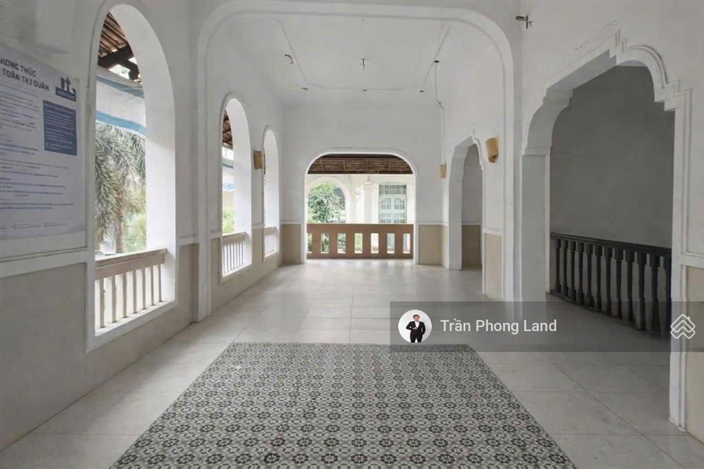 Chính chủ cho thuê nhà mặt tiền 110 lý chính thắng, p. võ thị sáu, q3, 14.2x25m, 0908 140 ***