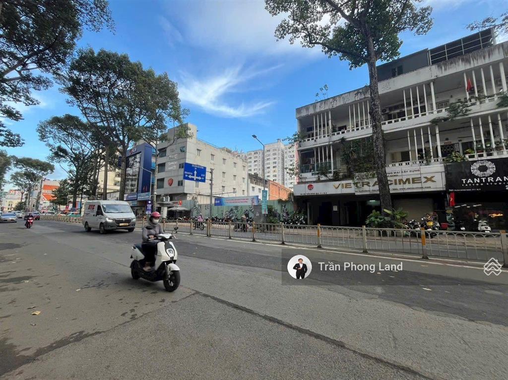 Chính chủ gửi bán nhà mặt tiền 472474 trần hưng đạo, q5, 8.7x25m, hầm trệt lửng 8 lầu, 0938 140 ***