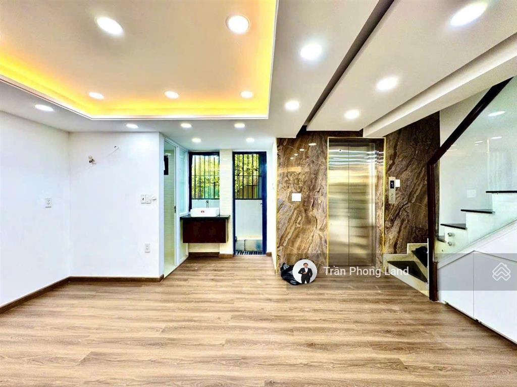 Chính chủ gửi bán nhà góc 2 mặt tiền 20 trần hữu trang, p11, q. phú nhuận, 5.5x12m, 0938 140 ***